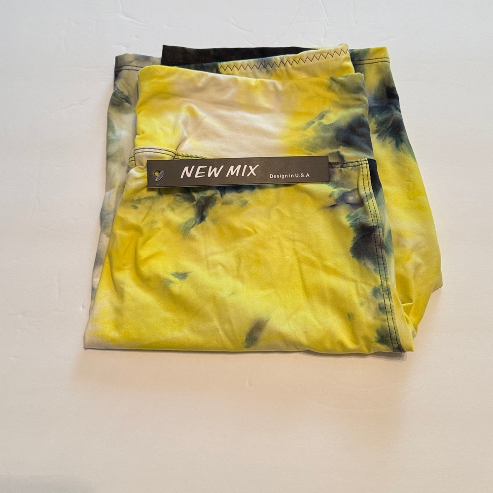 CLEARANCE New Mix Tie-Dye Biker Shorts in Yellow and Black